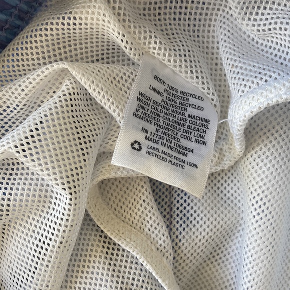 Nwot never worn Goodfellow & co swim shorts. Lined in mesh size Large - Picture 7 of 7